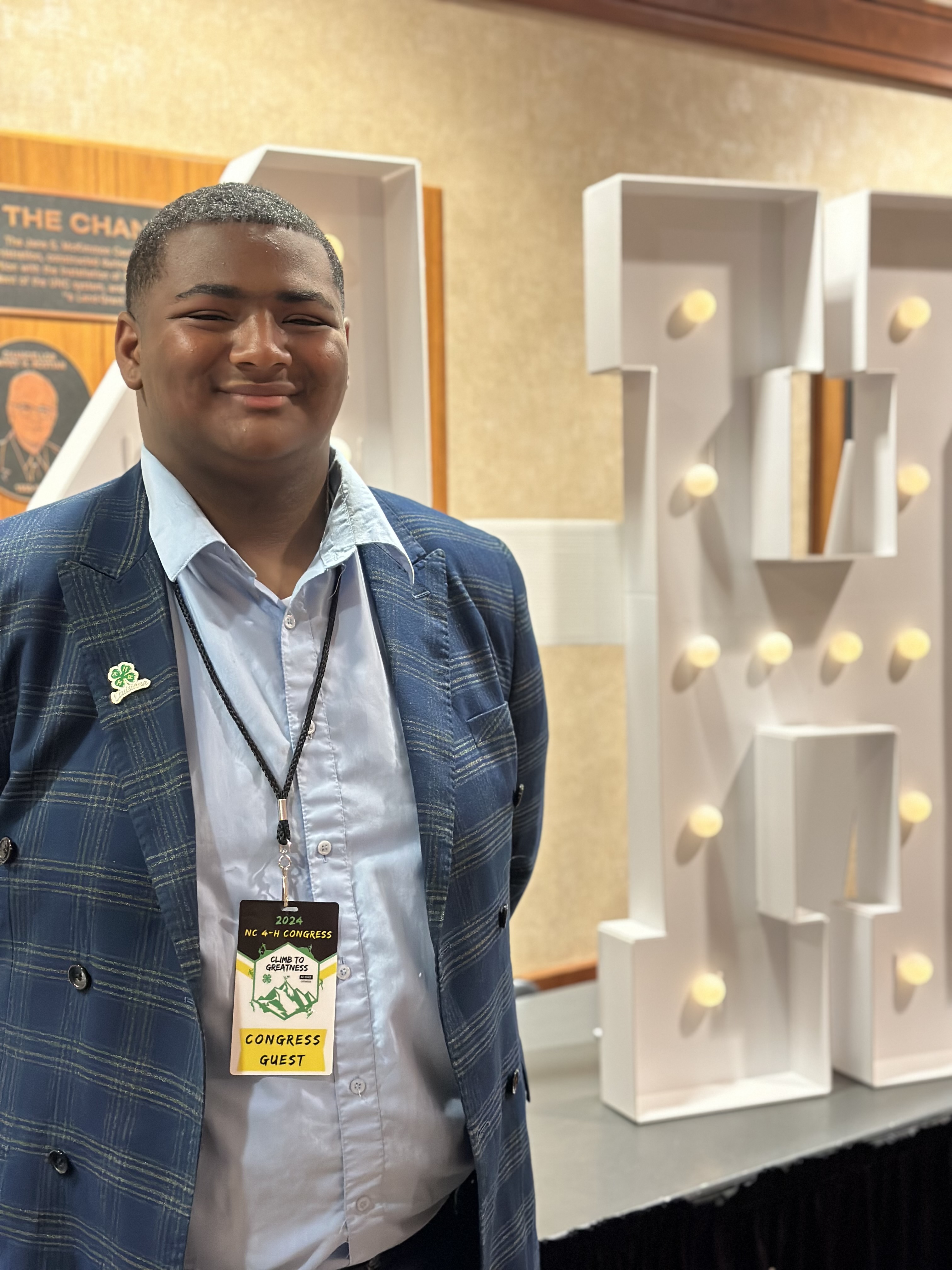 ‘Shining light’ sophomore promotes urban 4-H in Calcasieu Parish, beyond 